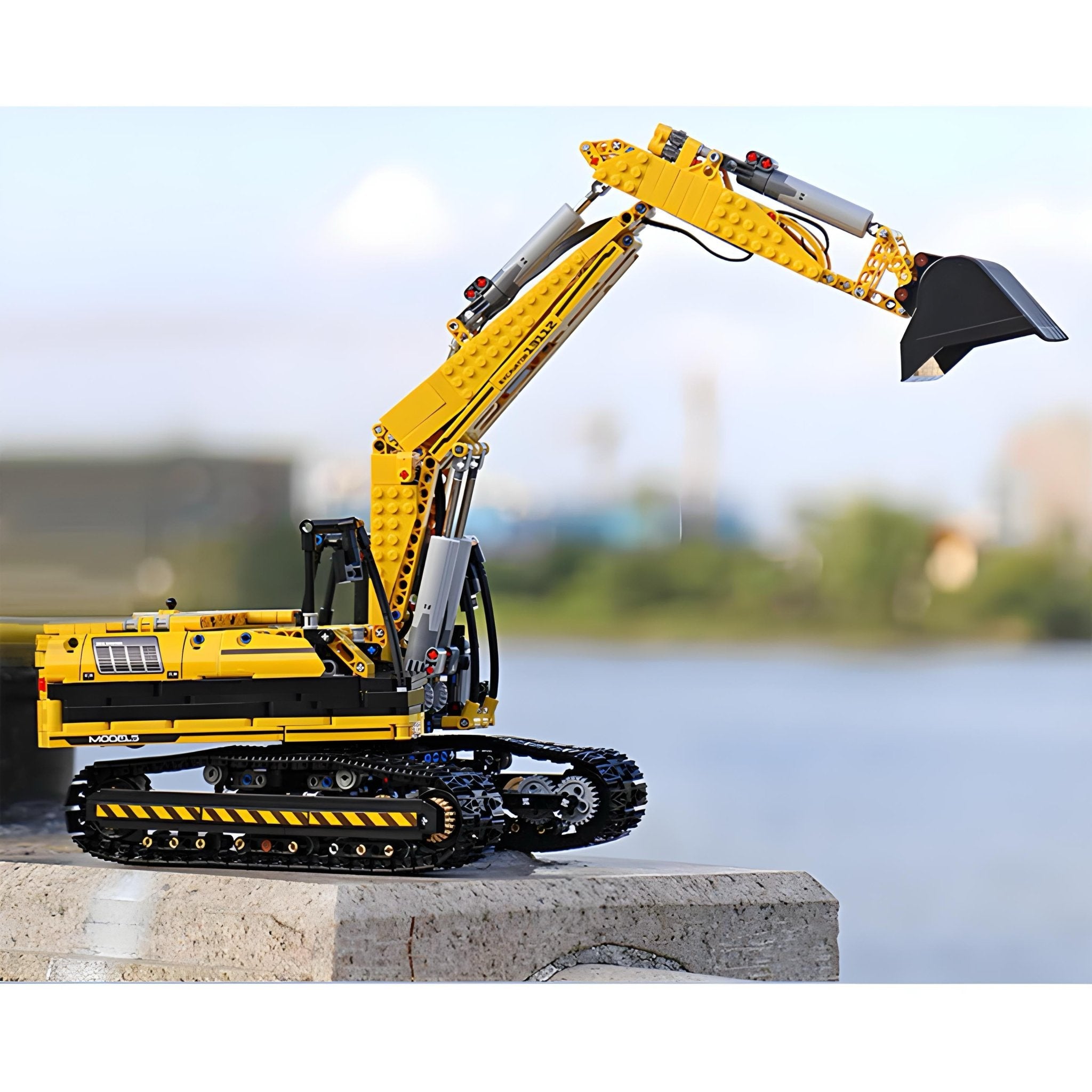 Remote Controlled Digger | 1830pcs - My Store